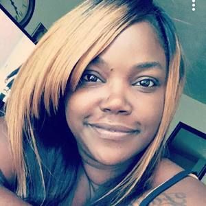 Meet your Posher, Alecia